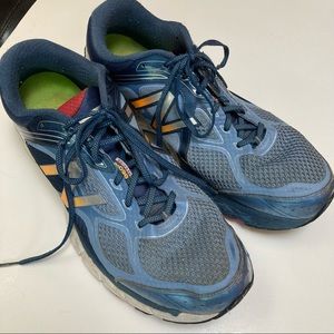 Mens New Balance 860 Running Shoe